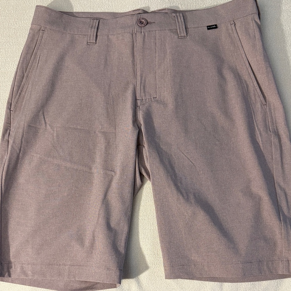 NWOT Men's Travis Mathew Short
